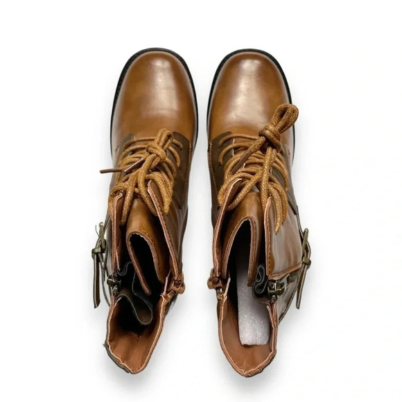 NEW Pierre Dumas Ravenna Two-Tone Faux Leather Boots - Picture 3 of 5